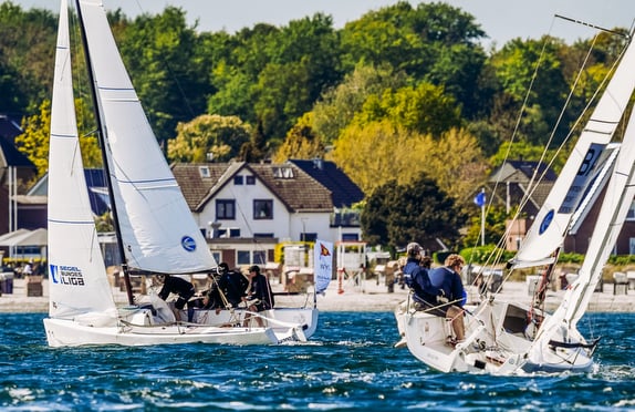 Wired logo with a pixelated design.