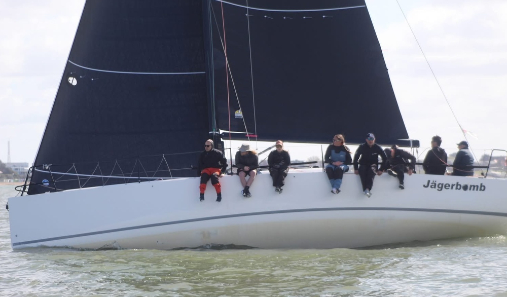 J/111s sailing on Solent in Warsash Spring Championship