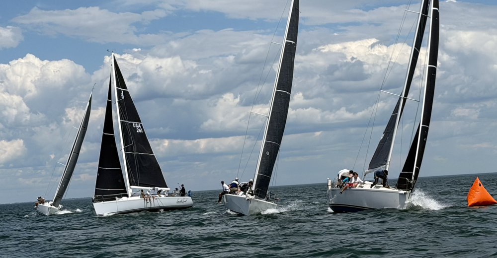 J/109s sailing Long Island Sound regatta
